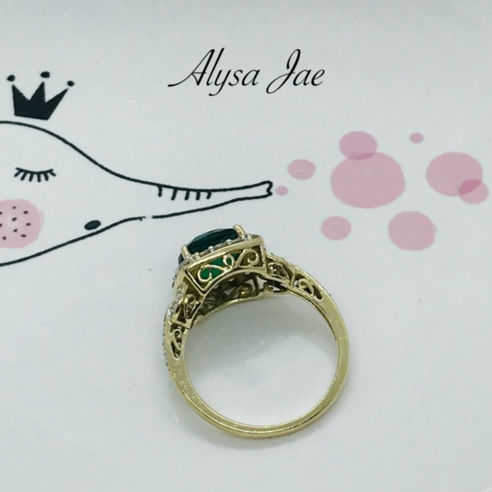 Emerald, White Topaz & Diamond Filigree Ring, 7 - Picture 10 of 13